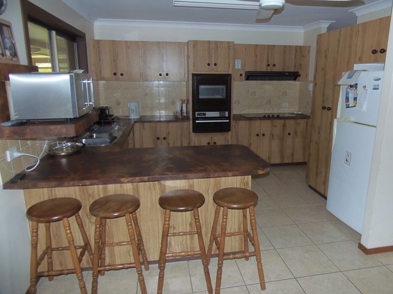 6 Kurana Street, Rainbow Beach QLD 4581