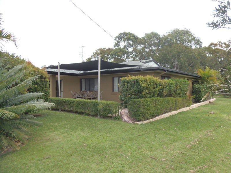 6 Kurana Street, Rainbow Beach QLD 4581