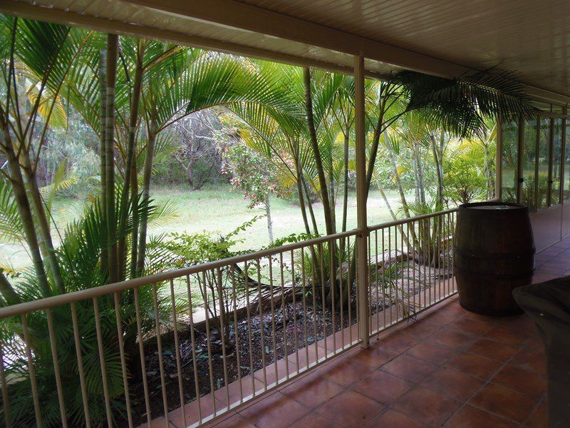 6 Kurana Street, Rainbow Beach QLD 4581