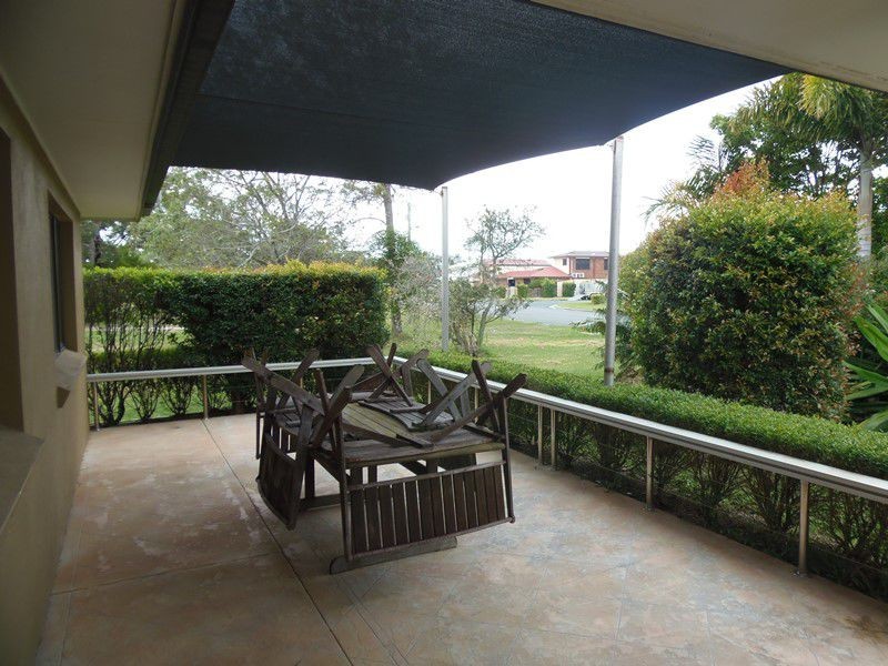 6 Kurana Street, Rainbow Beach QLD 4581