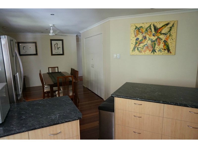 10 Naiad Court, Rainbow Beach QLD 4581