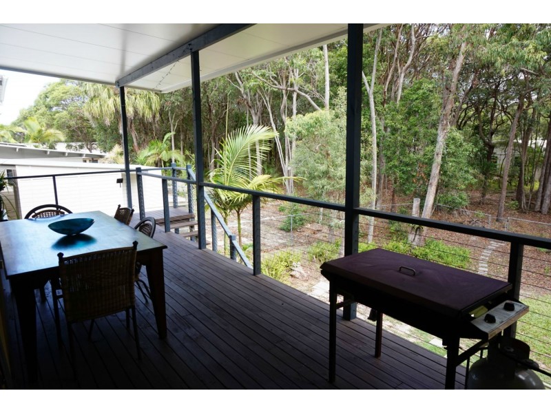 10 Naiad Court, Rainbow Beach QLD 4581