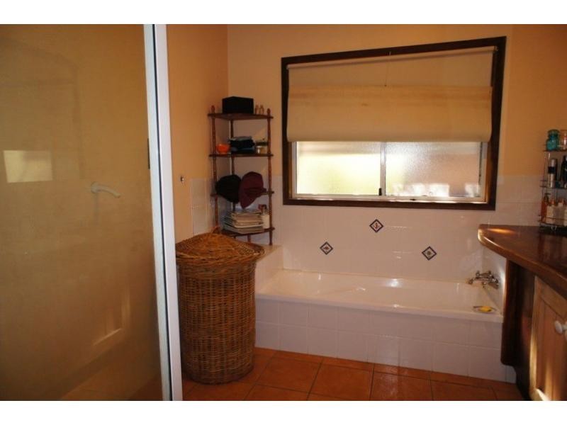 2 Sentinel Court, Cooloola Cove QLD 4580