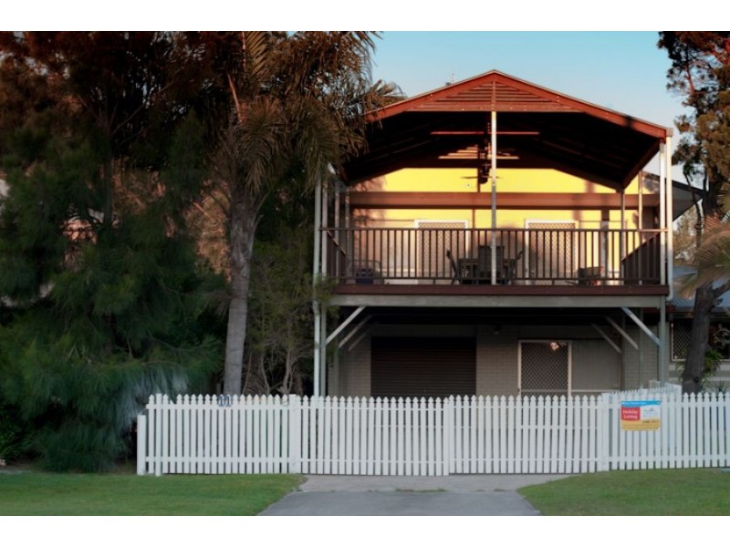 11 Zircon Street, Rainbow Beach QLD 4581