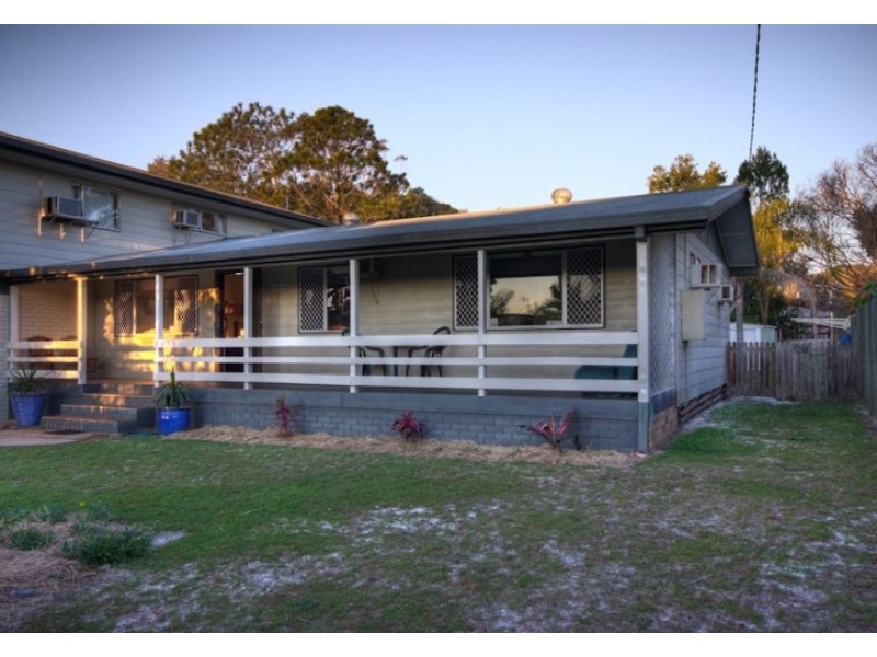 11 Zircon Street, Rainbow Beach QLD 4581