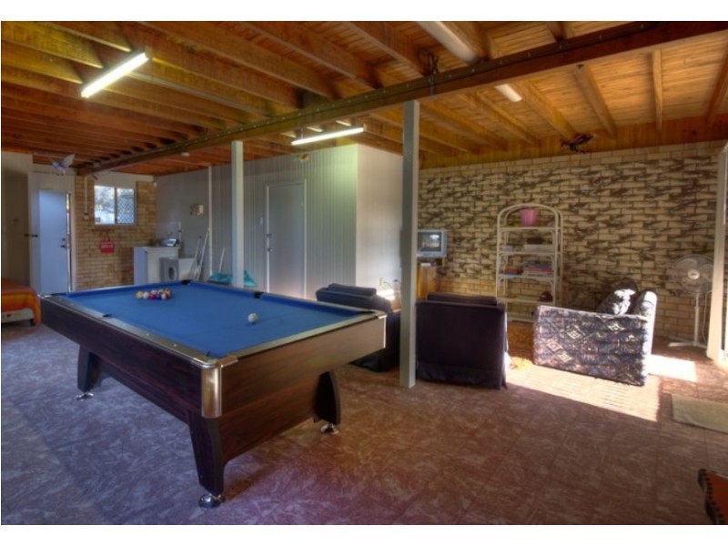 11 Zircon Street, Rainbow Beach QLD 4581