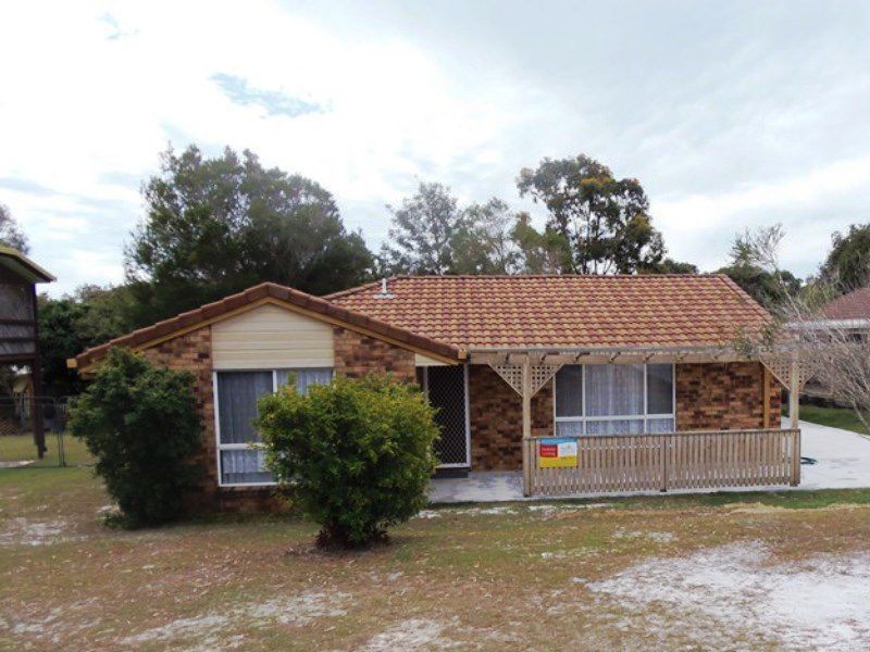 7 Manooka Drive, Rainbow Beach QLD 4581