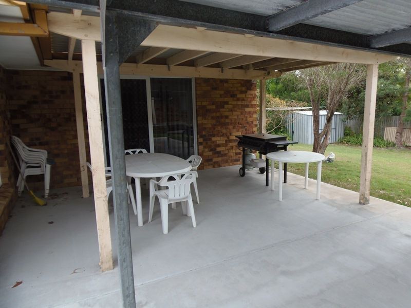 7 Manooka Drive, Rainbow Beach QLD 4581