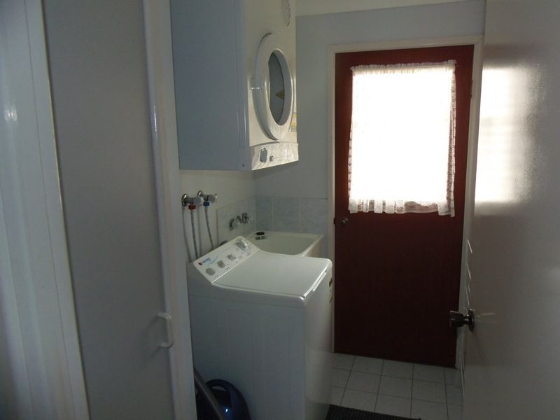 7 Manooka Drive, Rainbow Beach QLD 4581