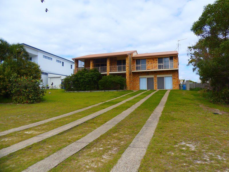20 Manooka Drive, Rainbow Beach QLD 4581