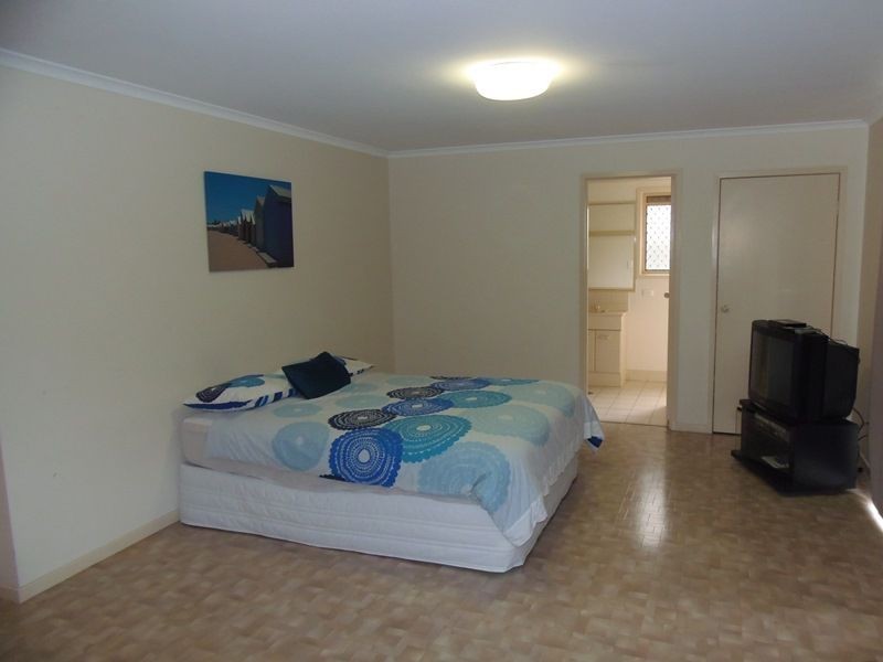 20 Manooka Drive, Rainbow Beach QLD 4581