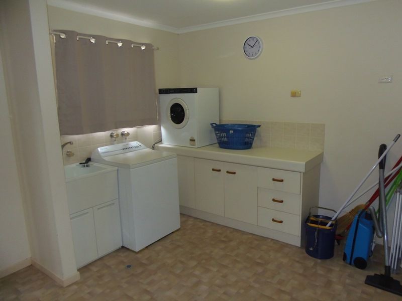20 Manooka Drive, Rainbow Beach QLD 4581