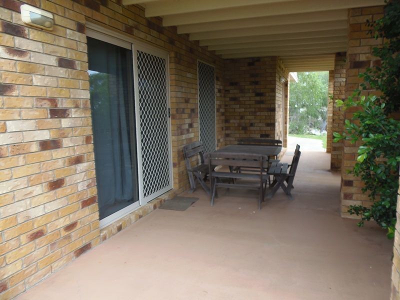 20 Manooka Drive, Rainbow Beach QLD 4581