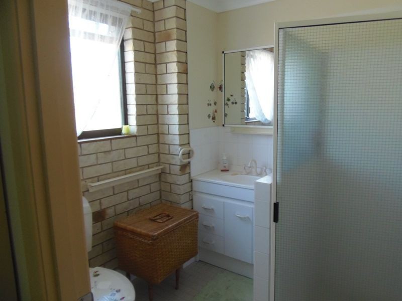 13 Bombala Crescent, Rainbow Beach QLD 4581