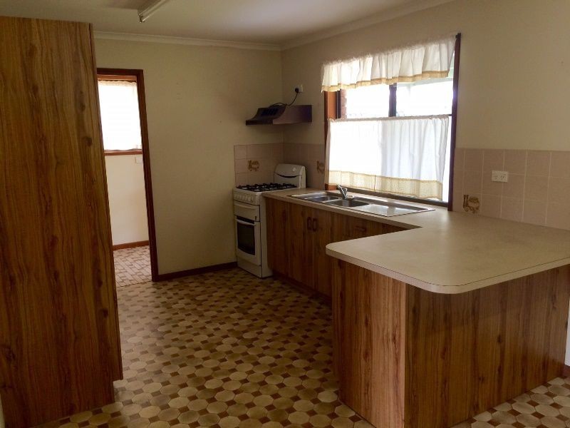 17 Kurana Street, Rainbow Beach QLD 4581