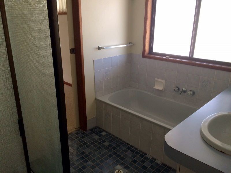 17 Kurana Street, Rainbow Beach QLD 4581