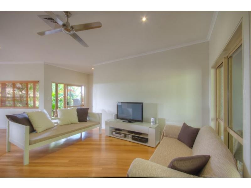 29 Bomburra Court, Rainbow Beach QLD 4581