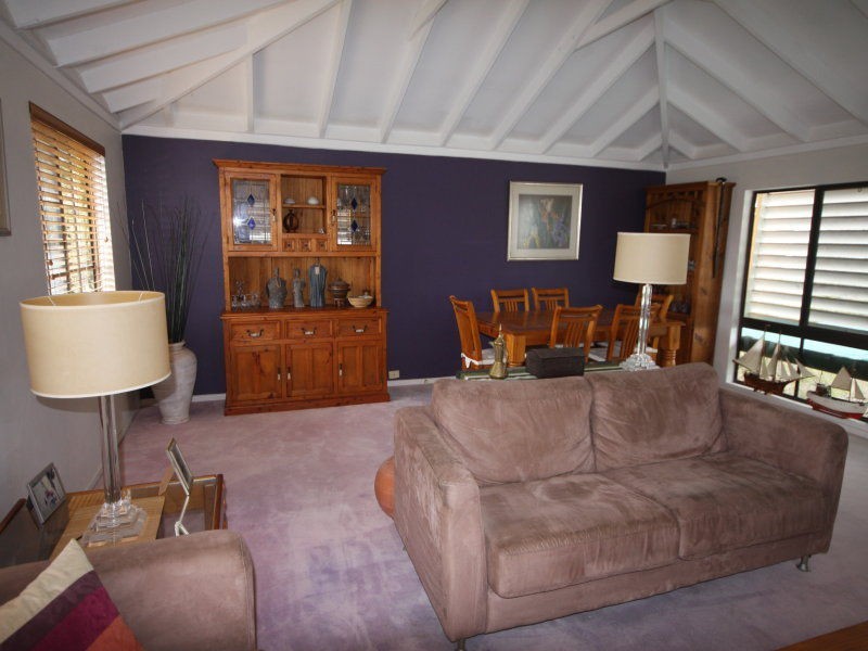 8 Bombala Crescent, Rainbow Beach QLD 4581