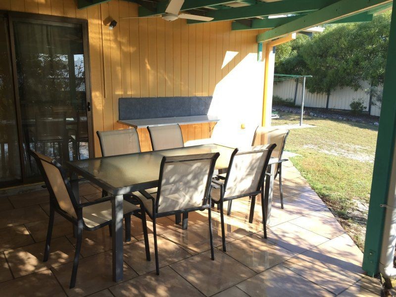 8 Bombala Crescent, Rainbow Beach QLD 4581