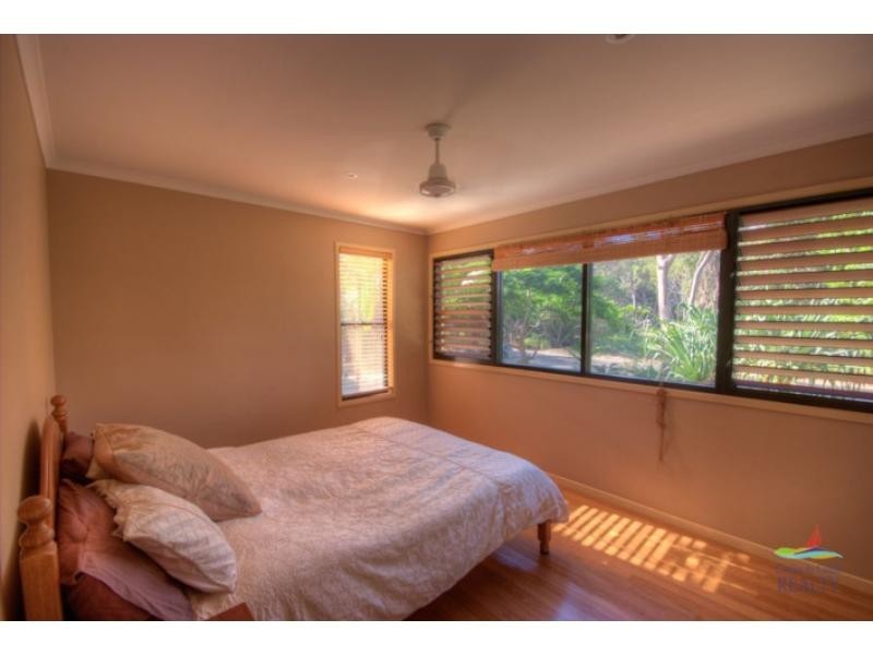 12 Naiad Court, Rainbow Beach QLD 4581