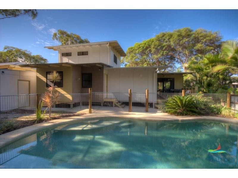 12 Naiad Court, Rainbow Beach QLD 4581