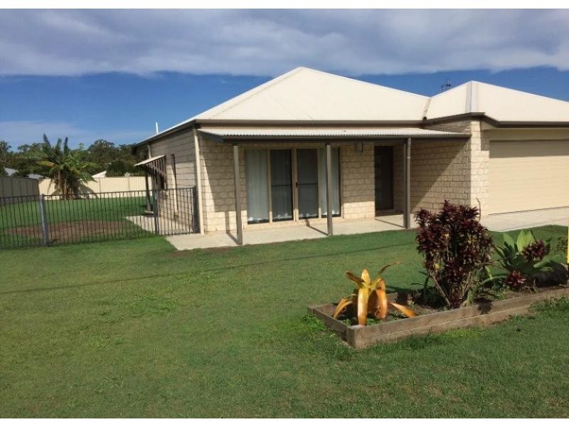 44 Canberra Avenue, Cooloola Cove QLD 4580