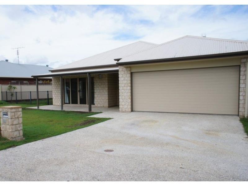 44 Canberra Avenue, Cooloola Cove QLD 4580
