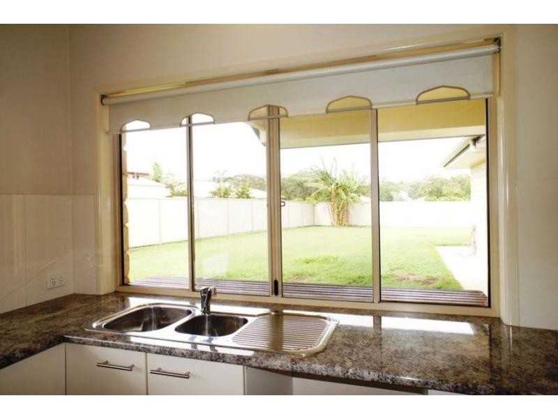 44 Canberra Avenue, Cooloola Cove QLD 4580