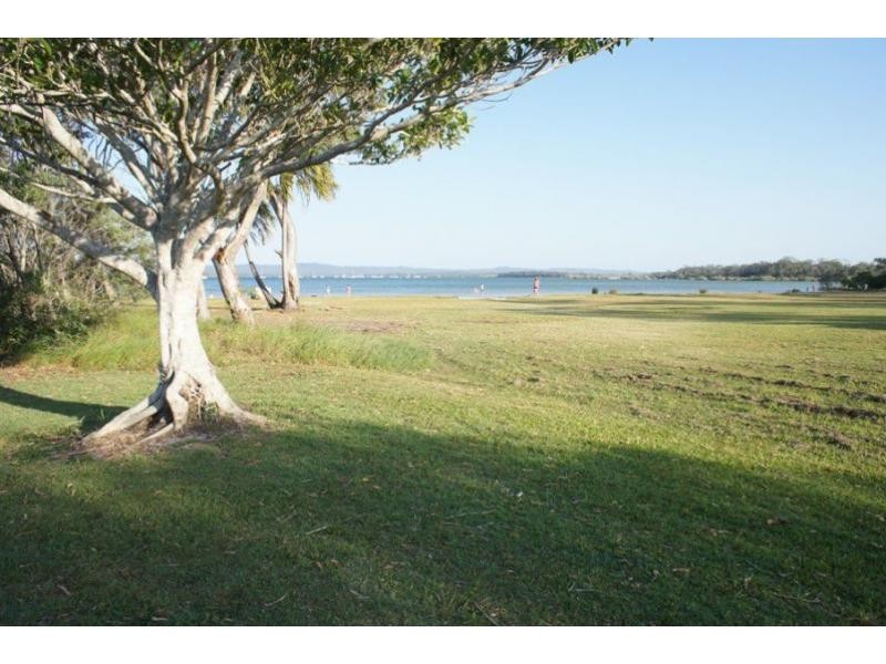 75 Esplanade, Tin Can Bay QLD 4580