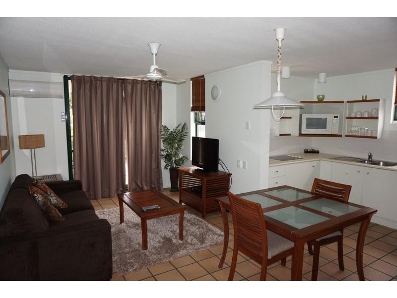 Unit 5/9 Rainbow Shores Drive, Rainbow Beach QLD 4581
