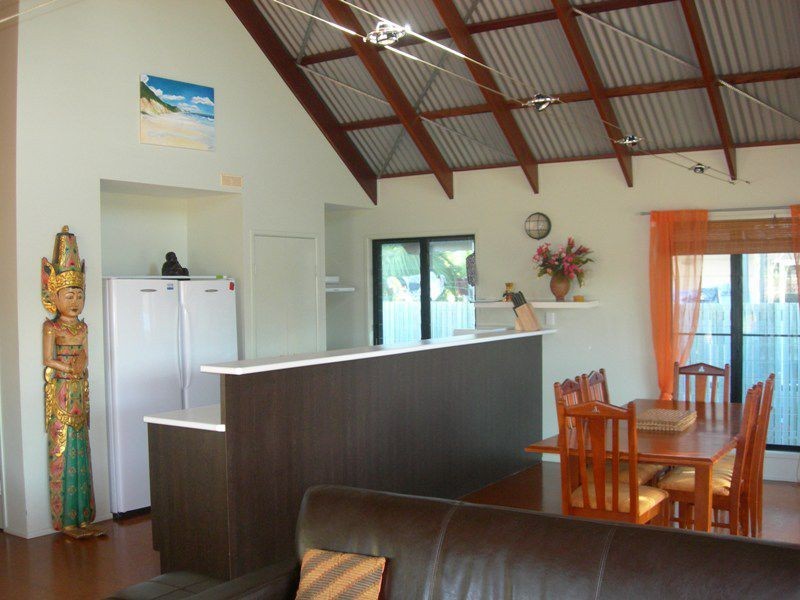 4 Hakea Place, Rainbow Beach QLD 4581