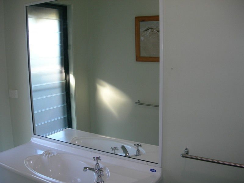 4 Hakea Place, Rainbow Beach QLD 4581