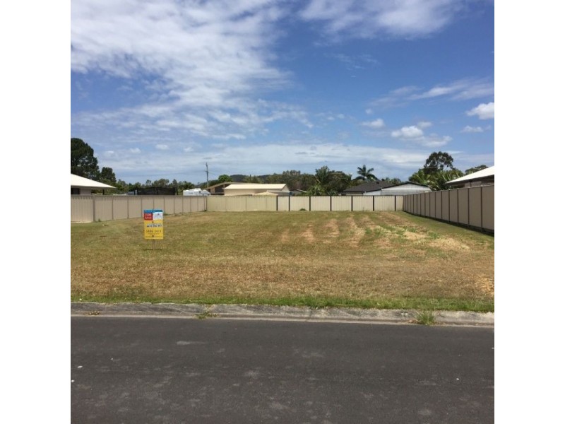 77 Fyshburn Drive, Cooloola Cove QLD 4580