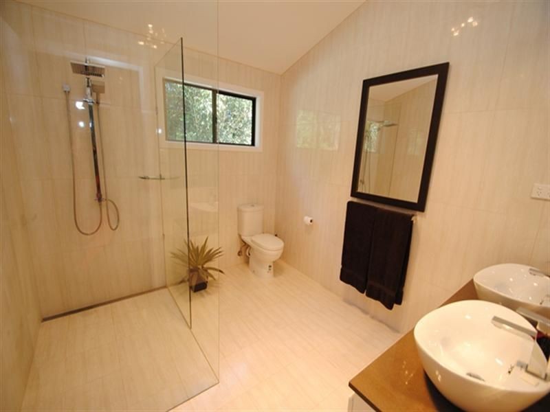 13 Clyde Road, Tin Can Bay QLD 4580