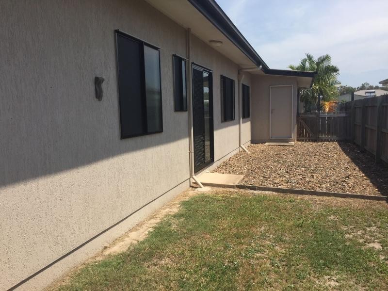 19 Habitat Circuit, Cooloola Cove QLD 4580
