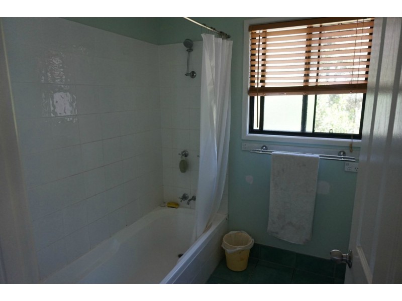 11 Naiad Court, Rainbow Beach QLD 4581