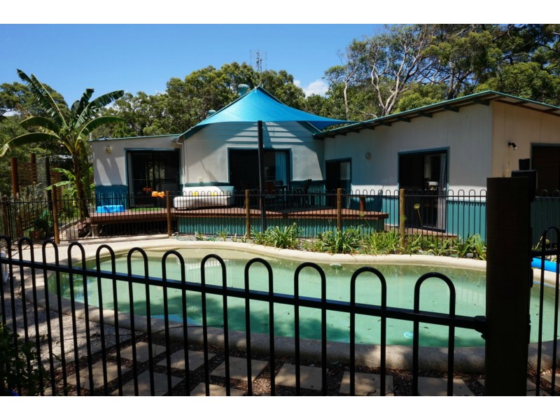 11 Naiad Court, Rainbow Beach QLD 4581