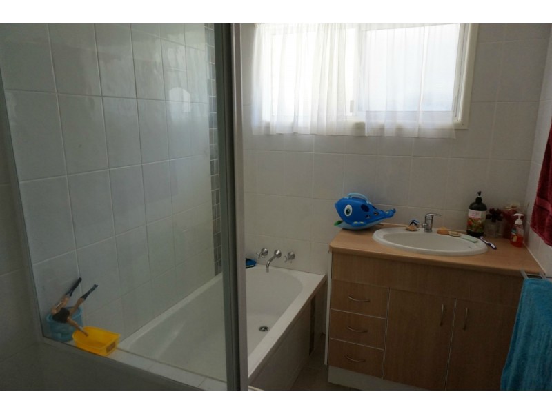 7 Rumbalara Avenue, Rainbow Beach QLD 4581