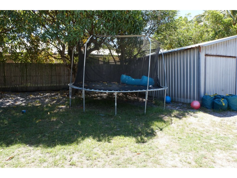 7 Rumbalara Avenue, Rainbow Beach QLD 4581
