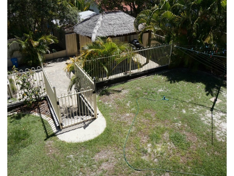 25 Manooka Drive, Rainbow Beach QLD 4581