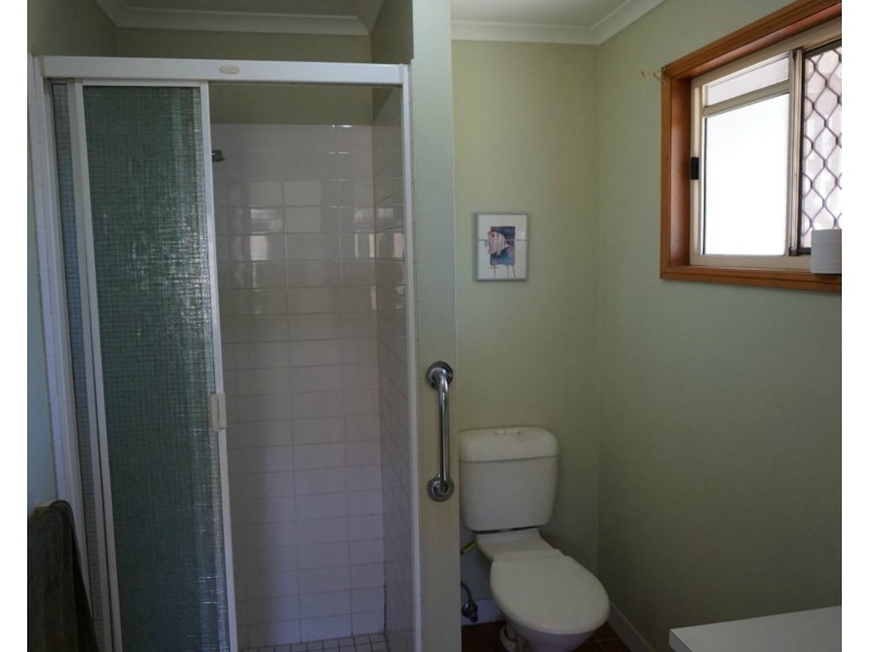 25 Manooka Drive, Rainbow Beach QLD 4581