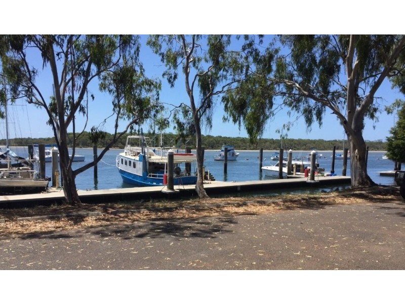 Unit 4/26 Esplanade, Tin Can Bay QLD 4580