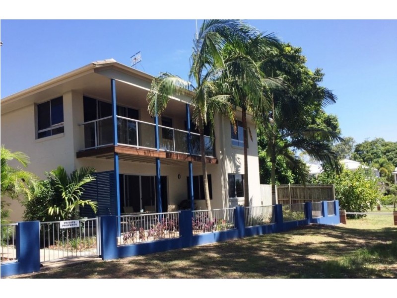 Unit 4/26 Esplanade, Tin Can Bay QLD 4580