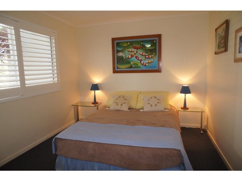 23 Bream Street, Tin Can Bay QLD 4580