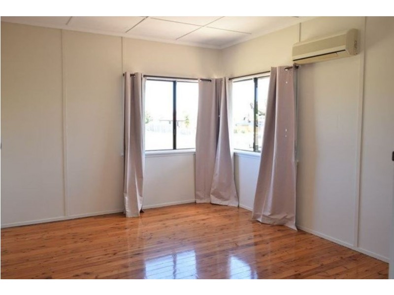 37 Canberra Avenue, Cooloola Cove QLD 4580