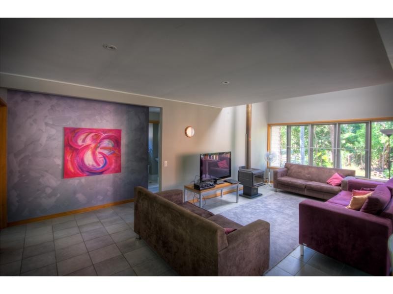 6 Satinwood Drive, Rainbow Beach QLD 4581