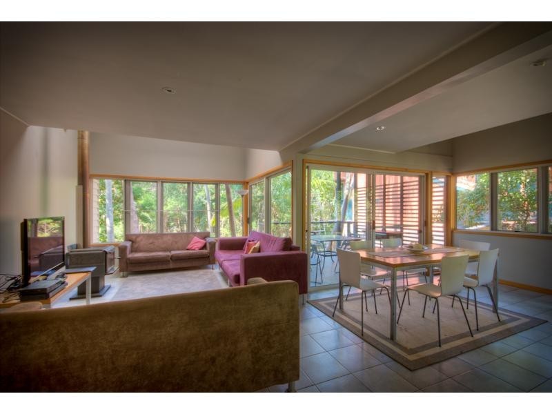 6 Satinwood Drive, Rainbow Beach QLD 4581
