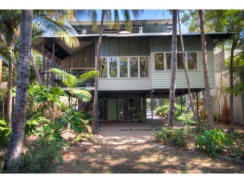 6 Satinwood Drive, Rainbow Beach QLD 4581