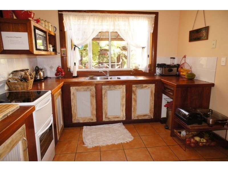 2 Sentinel Court, Cooloola Cove QLD 4580