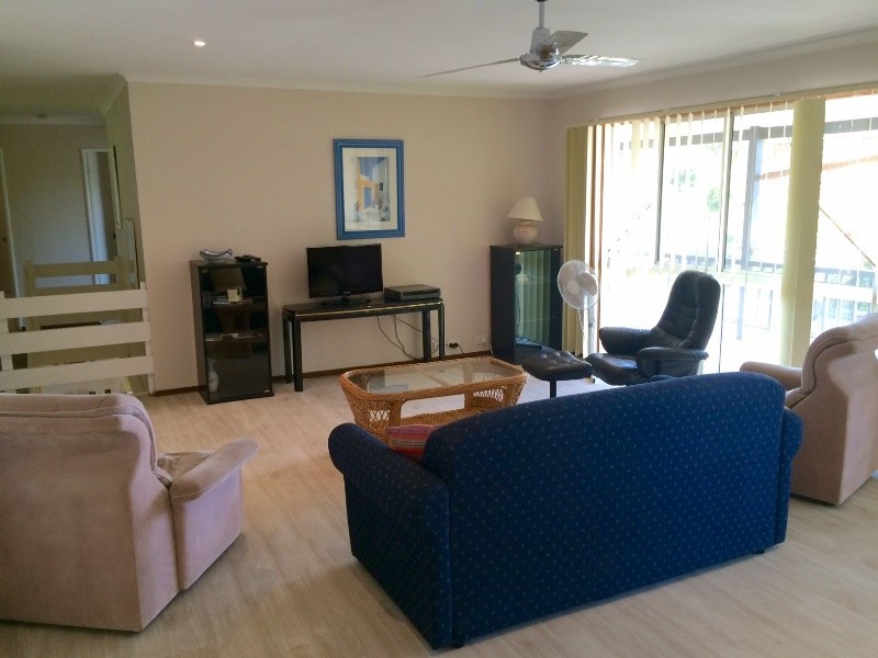 15 Green Valley Drive, Rainbow Beach QLD 4581